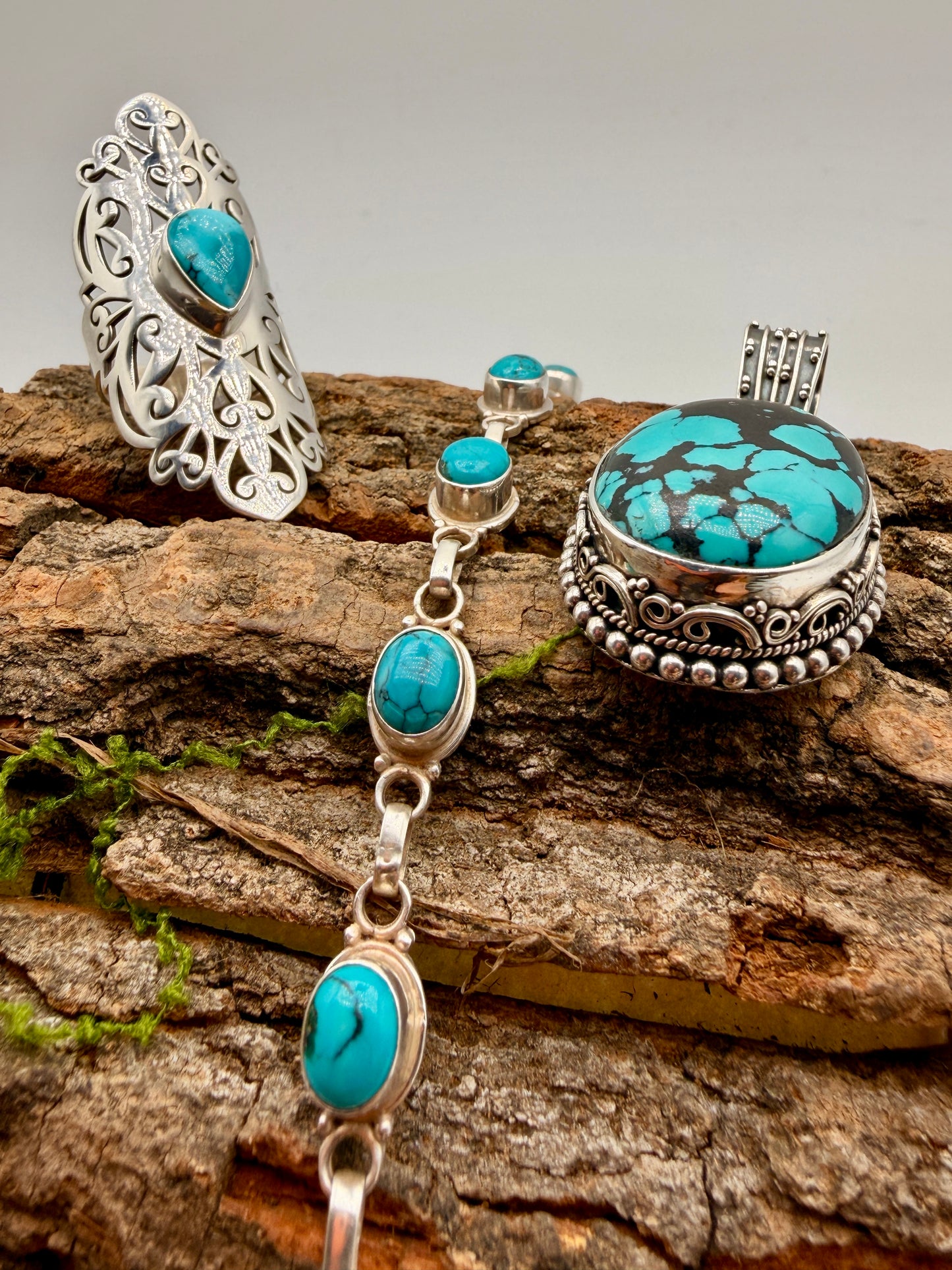 Hubei Turquoise Link Bracelet