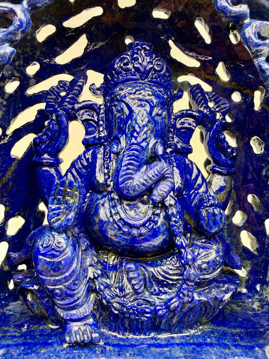 Lapis Lazuli Crystal Ganesha Statue – Floral Filigree Altar