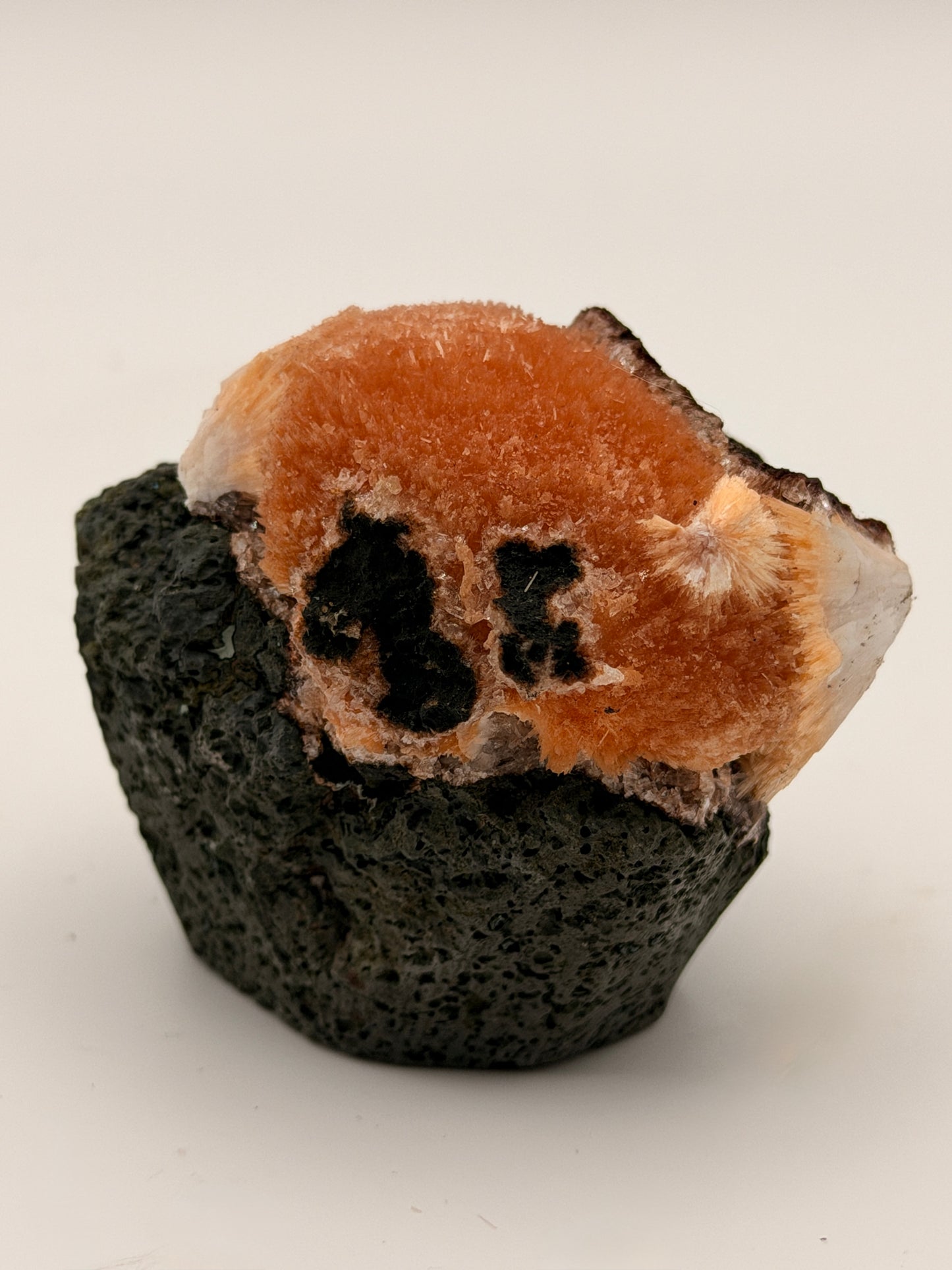 Thomsonite