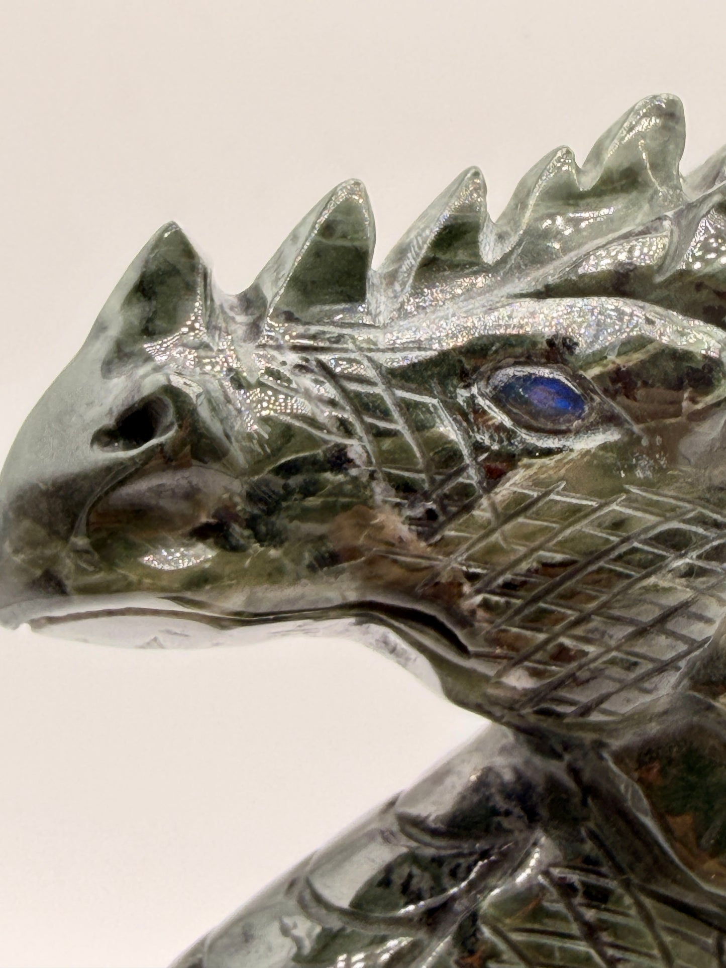 Dragon & Skull Statues