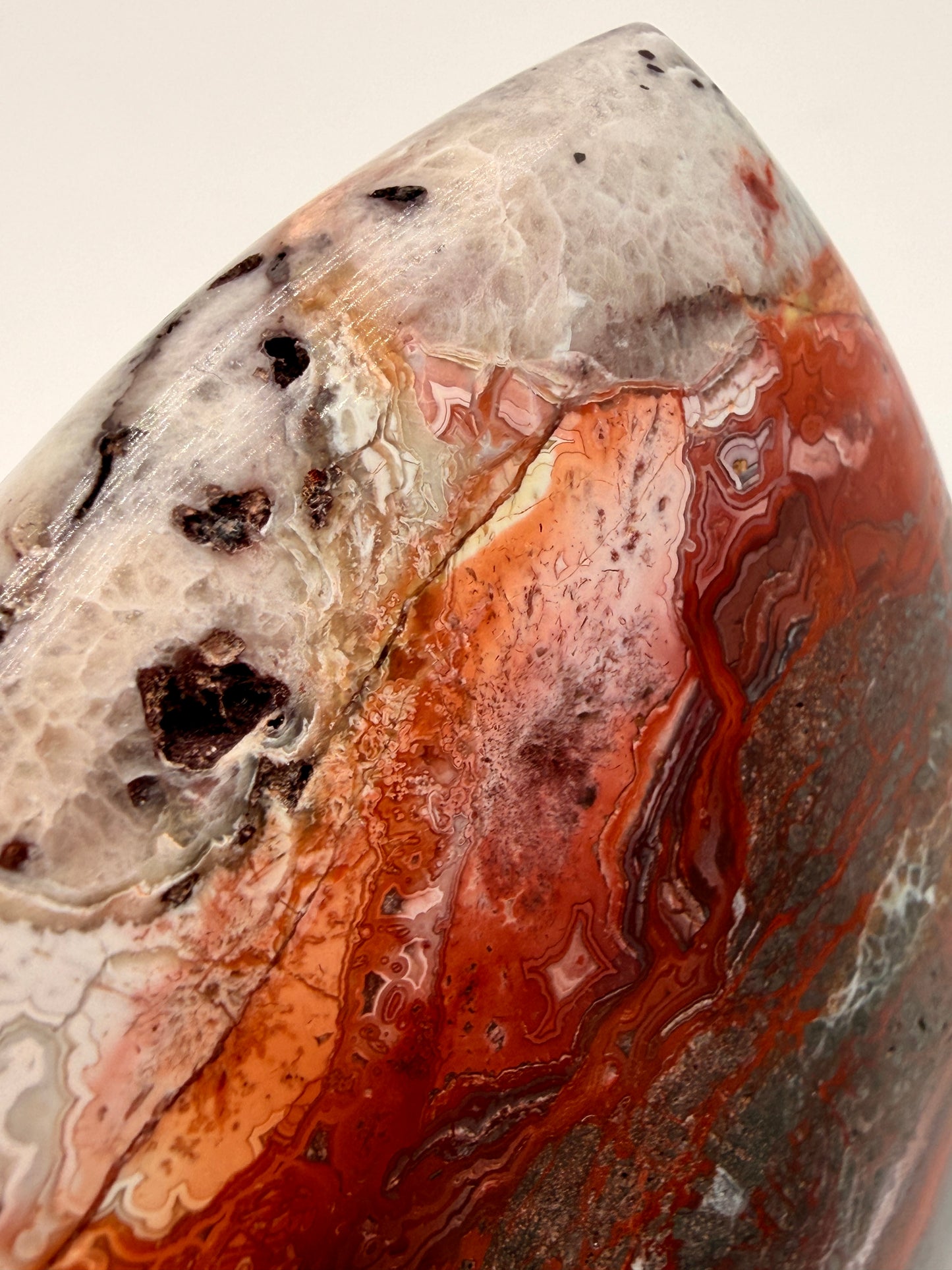 Laguna Lace Agate Flames