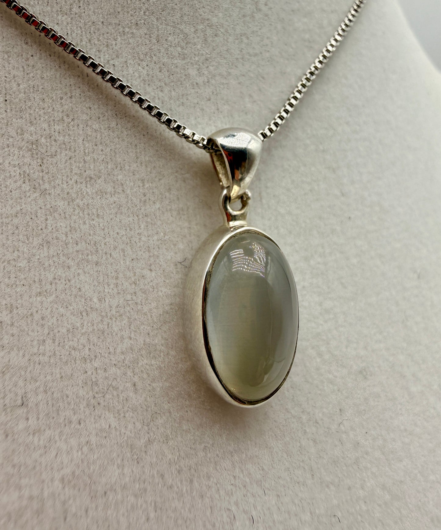 Sililimanite Cat's eye Pendants