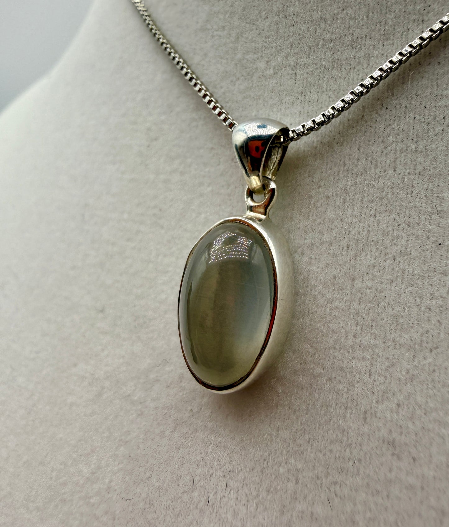 Sililimanite Cat's eye Pendants