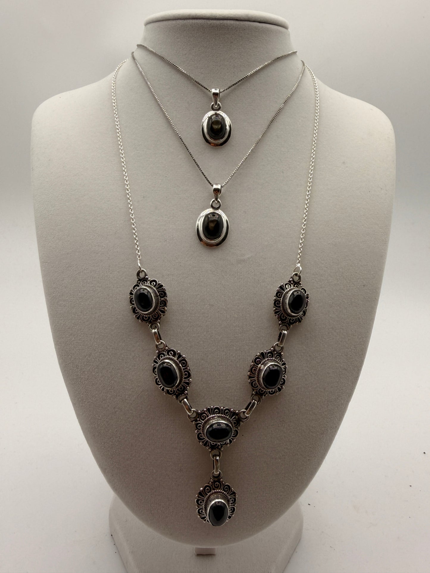Black Star Sapphire Lariat Necklace