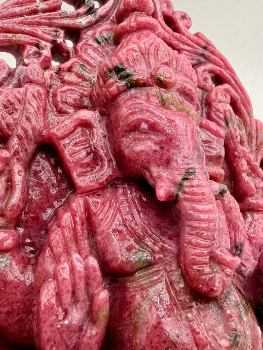 Rhodonite Crystal Ganesha Statue – Floral Filigree Altar