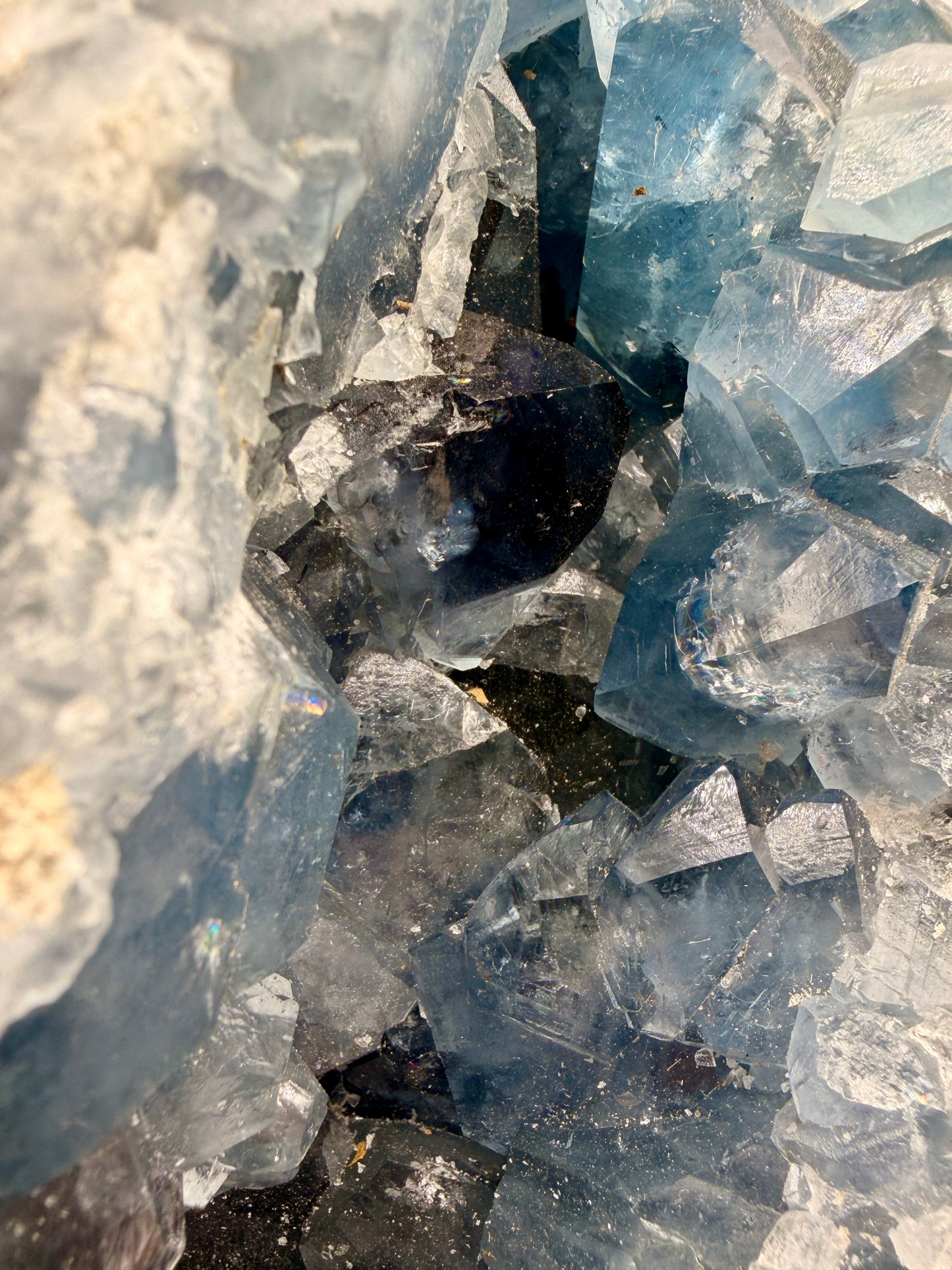 Natural Blue Celestite Crystal | Premium Celestine Geodes, Spheres & Free Forms from Madagascar