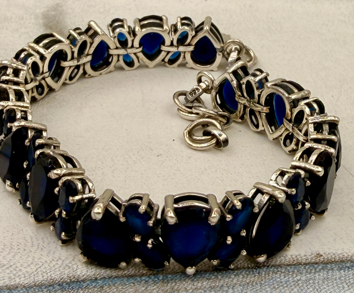 93.5ct Blue Sapphire & Sterling Silver Statement Bracelet – Adjustable 7–8"