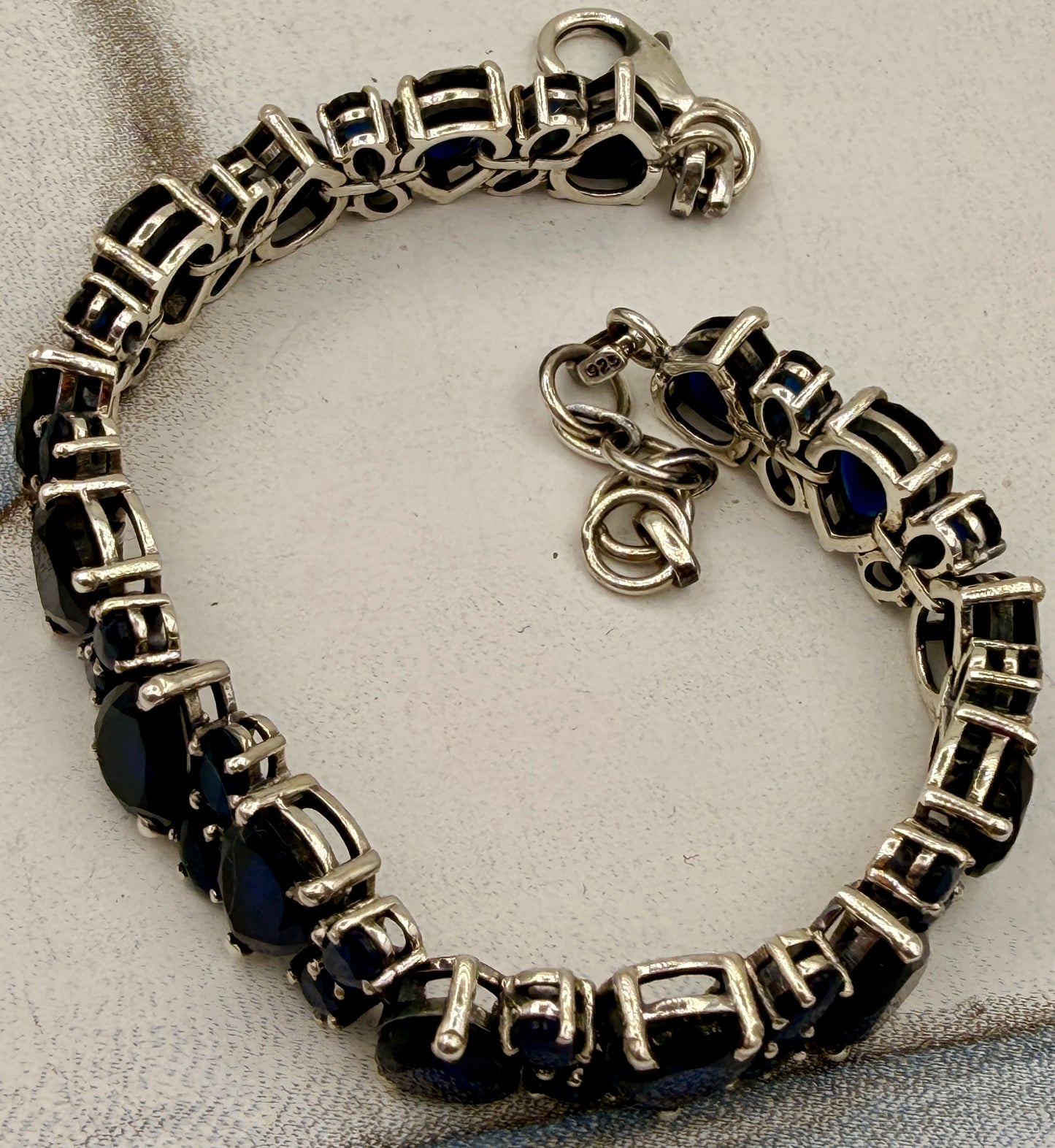 93.5ct Blue Sapphire & Sterling Silver Statement Bracelet – Adjustable 7–8"