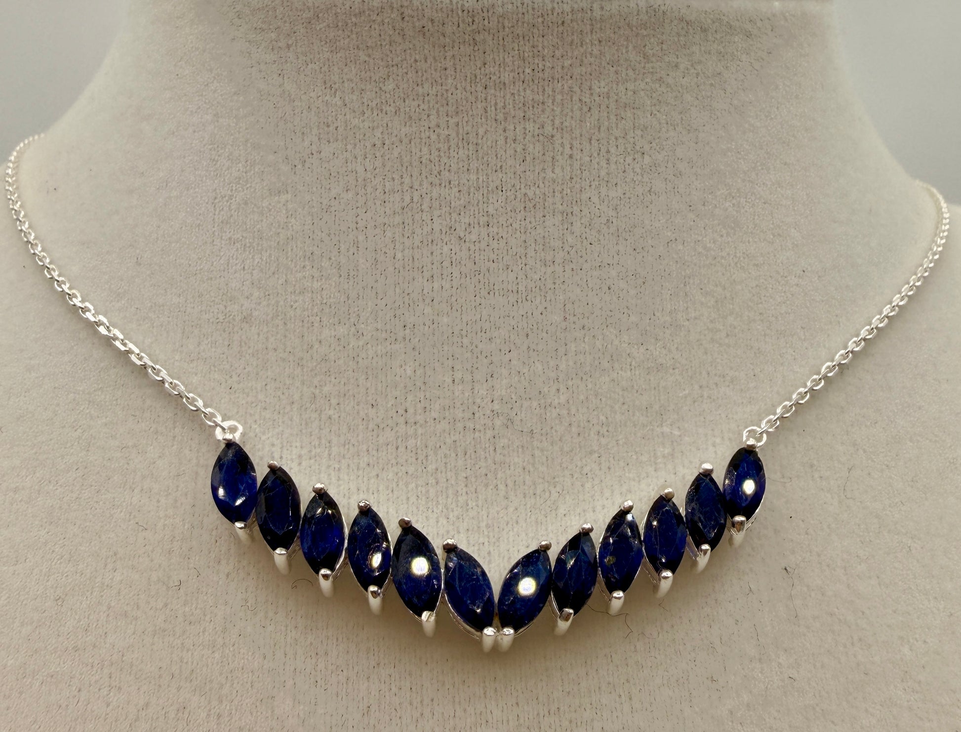 22 carat Ceylon sapphire and sterling silver 18 inch marquise gemstone necklace