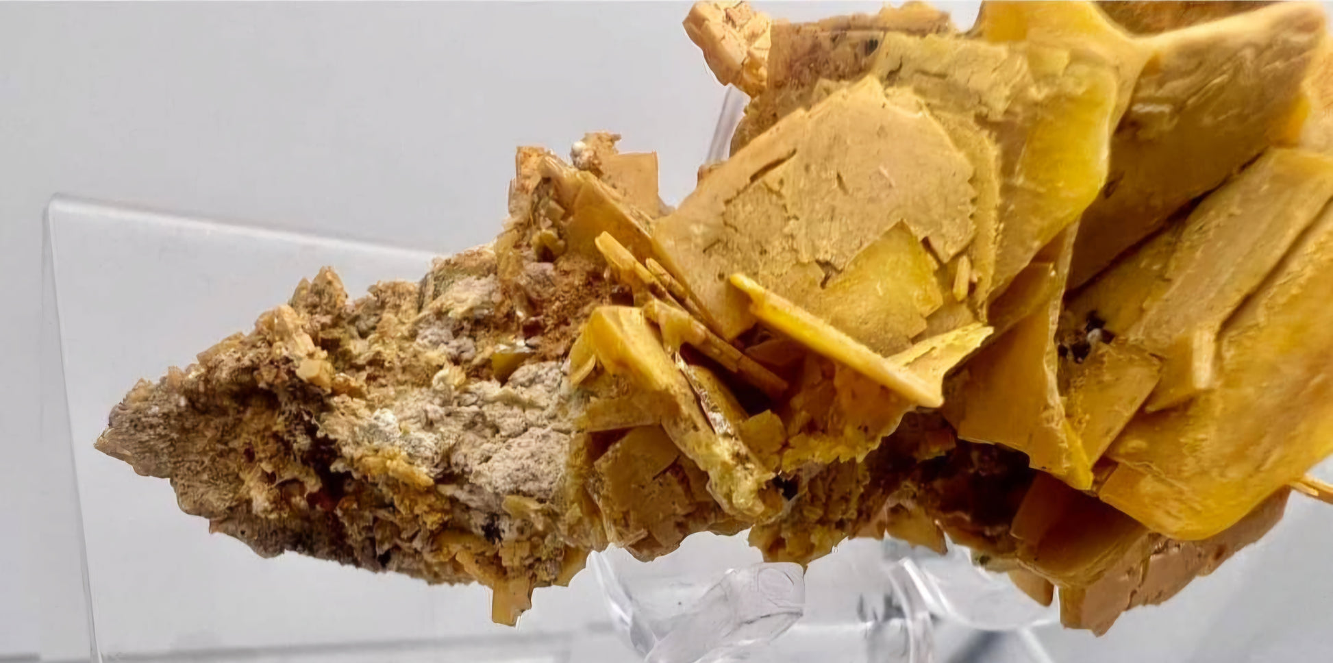 Wulfenite Formations