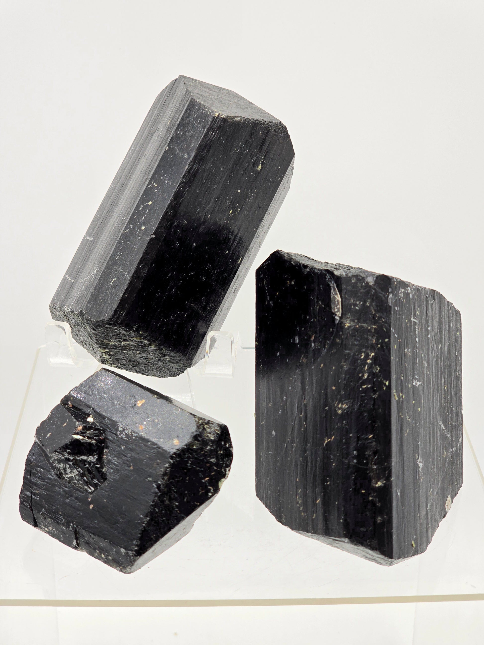 Black tourmaline Povandarite