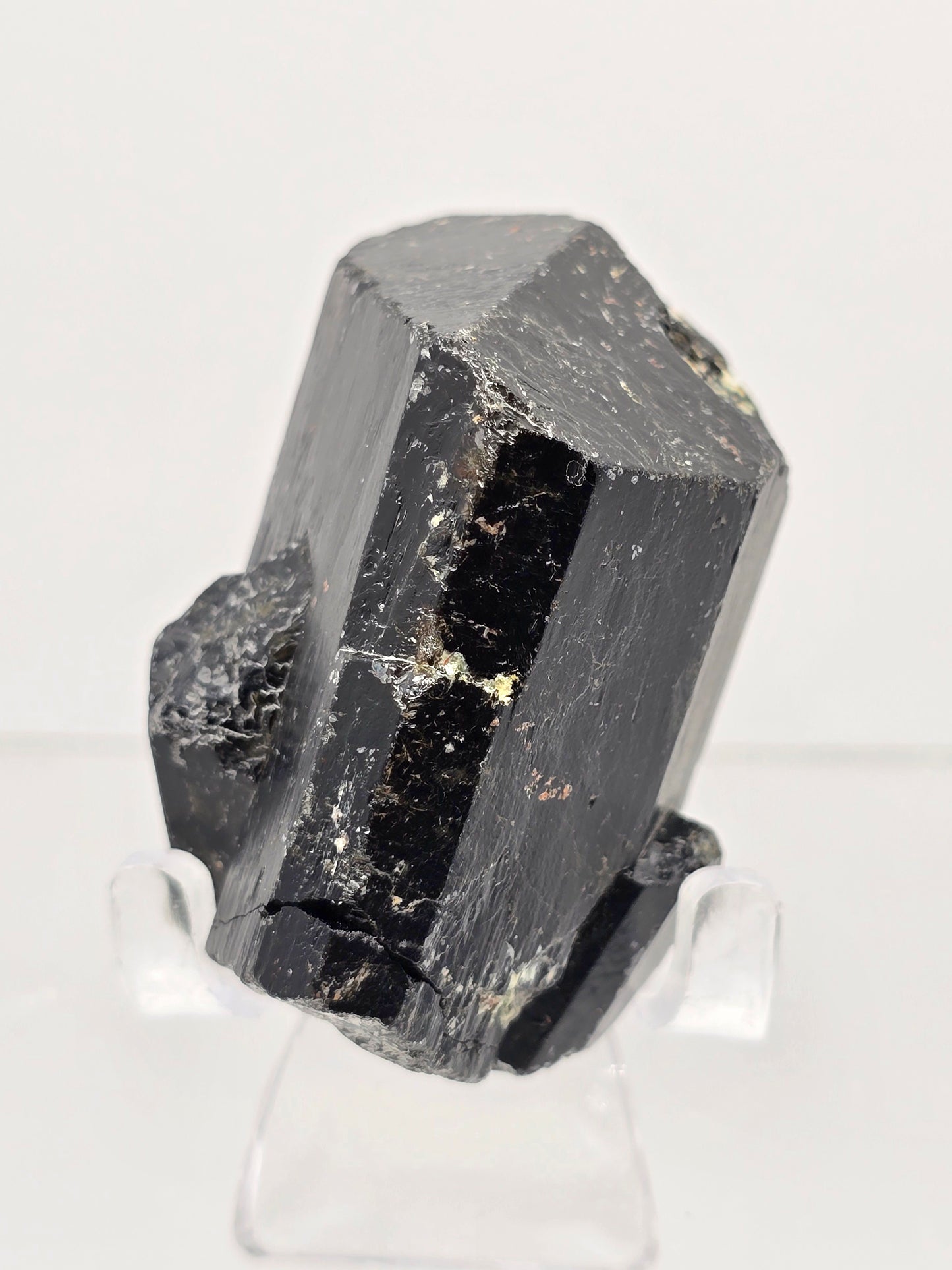 Black tourmaline Povandarite
