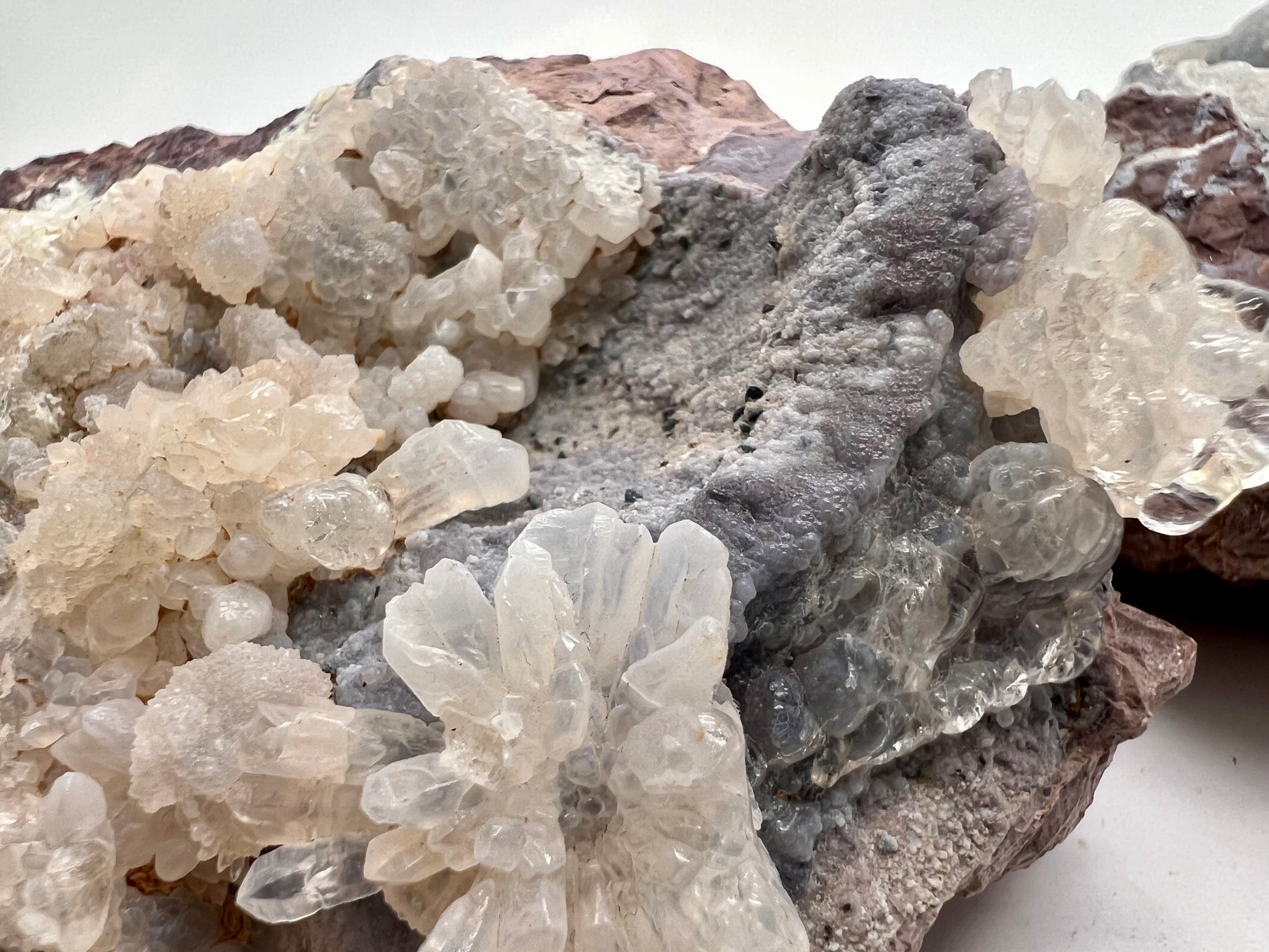 Hyalite Opal Geodes & Rough pieces. UV reactive