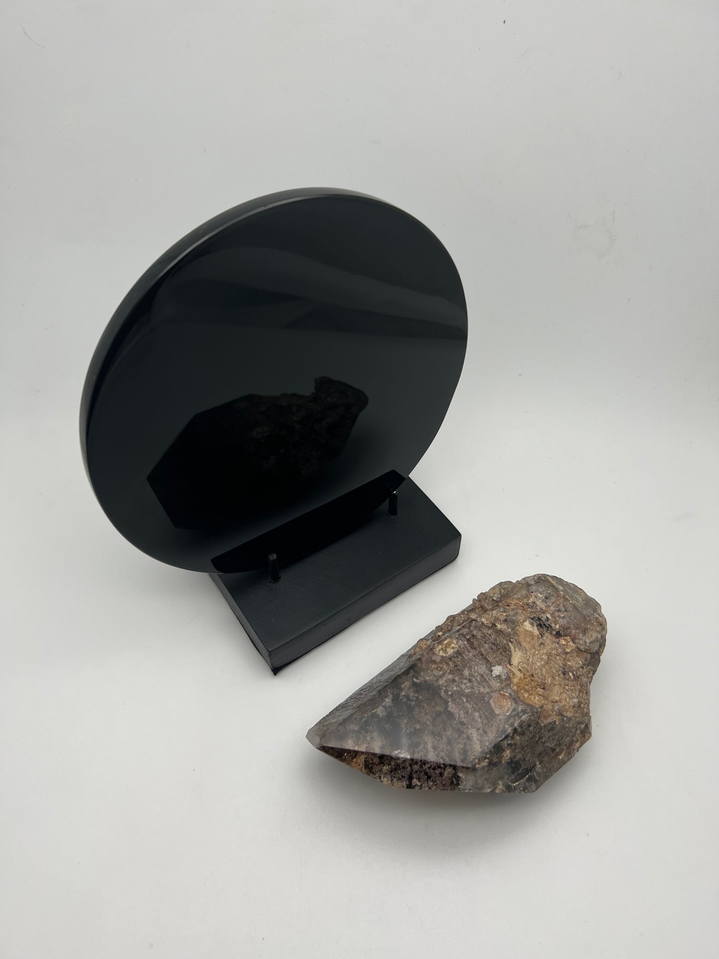 Obsidian Scrying mirrors